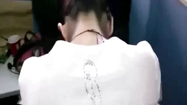 پورنو داغ بدون ثبت نام  تقدیر بر روی باسن یک دوست دختر عکس های سکسی پسر متاهل